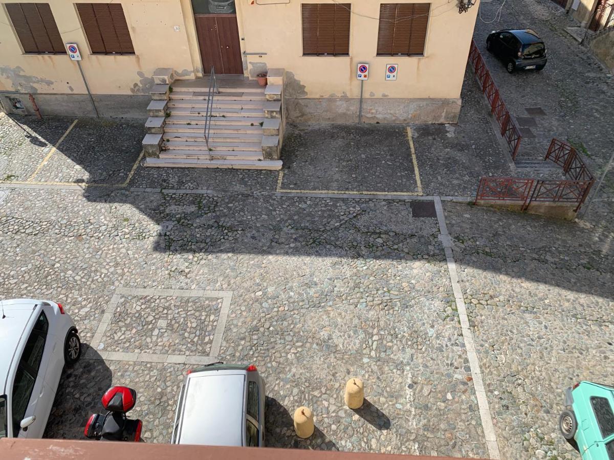 Al Castello Apartment Fiumefreddo Bruzio Exterior foto